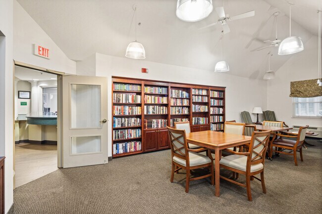 Foto del edificio - Randolph Village Senior Apartments, 62+