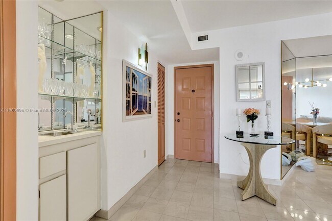 Building Photo - 1201 S Ocean Dr
