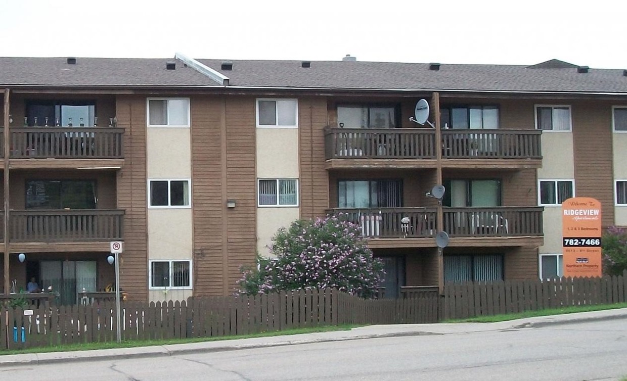 Primary Photo - Ridgeview Apartments