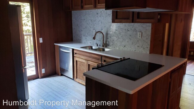 Foto del edificio - 4452 Greenwood Heights Dr