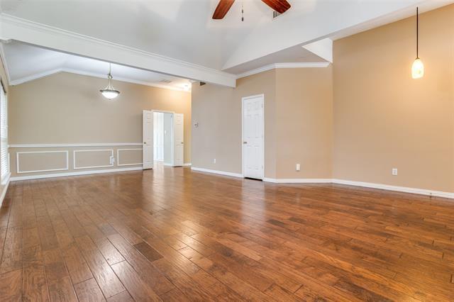 Building Photo - 709 Bluffview Dr