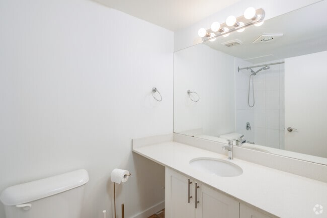 1BR, 1BA - 613SF - Yorkshire