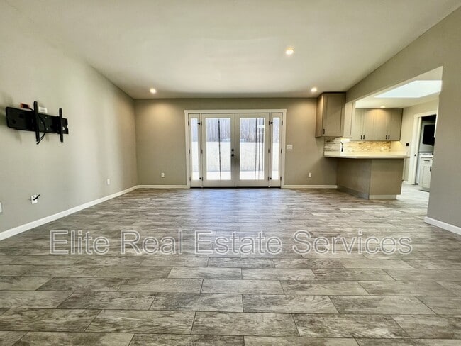 Foto del edificio - 1012 Barrett Ave