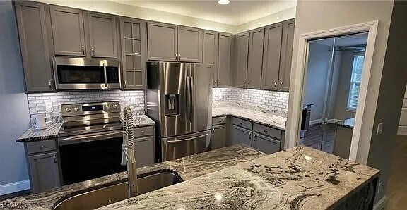 Foto del edificio - 4048 Cherrybrook Loop