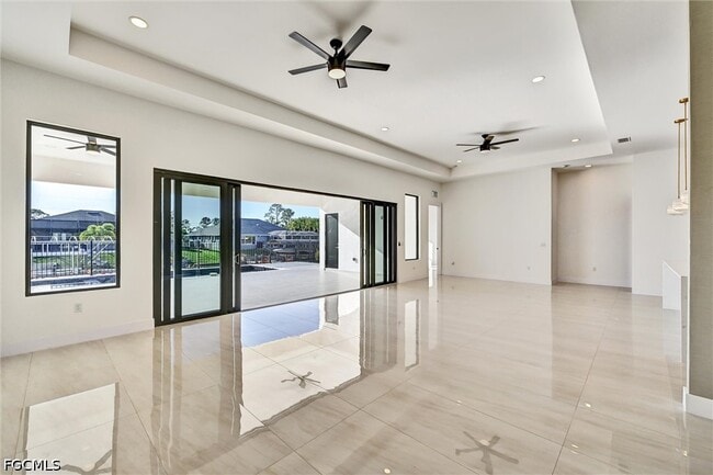 Building Photo - 2596 Surfside Blvd