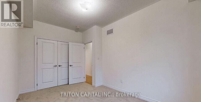 Photo du bâtiment - 14 Bannister Rd