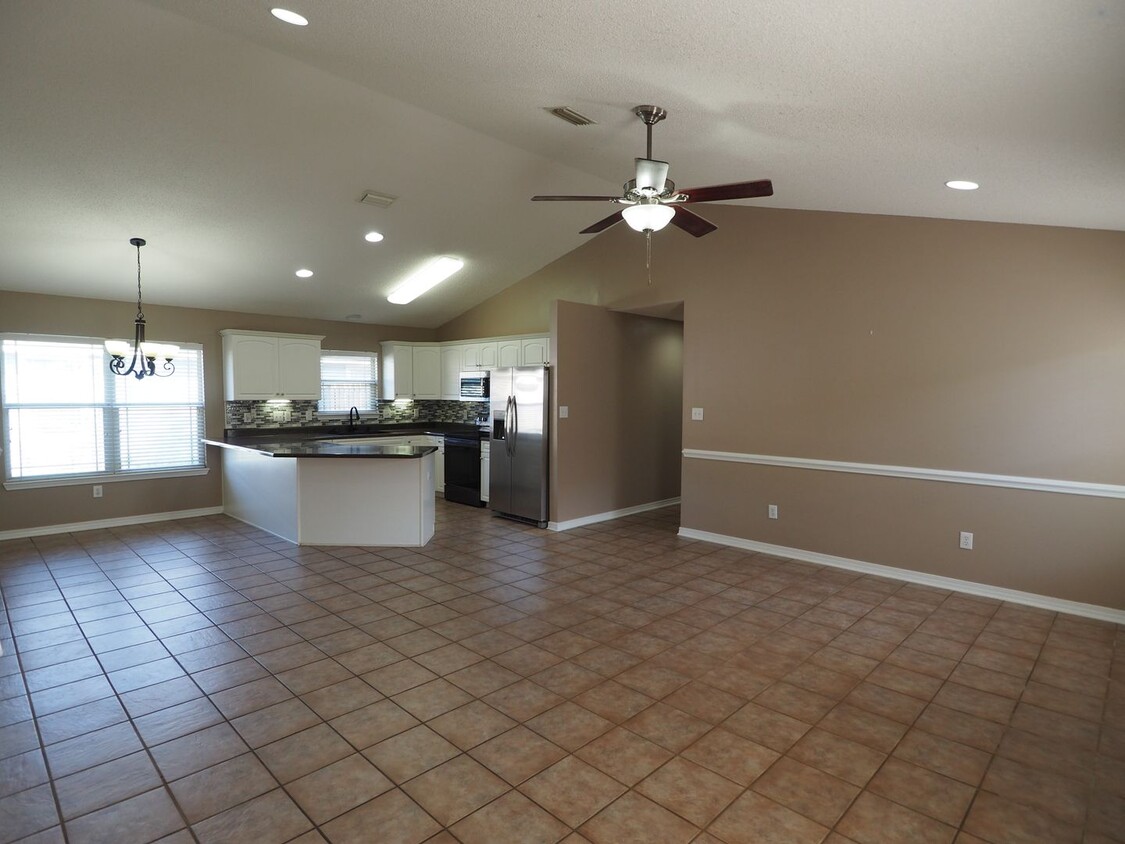 Primary Photo - Gulf Shores Cottage close to park and scho...