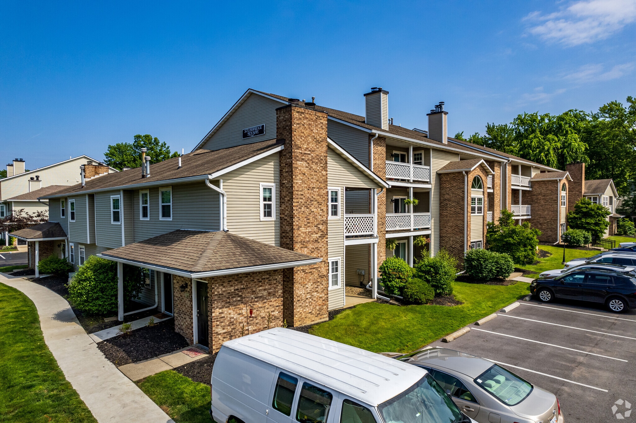 Sturbridge Square Apartments – photo 3