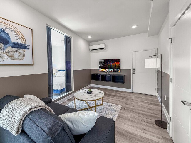 Building Photo - 1214 N American St