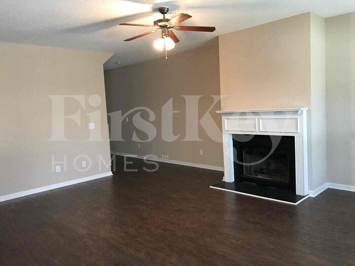 Primary Photo - 171 Stillwood Dr