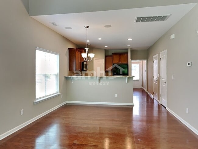 Foto del edificio - 4506 Cardinal Grove Blvd