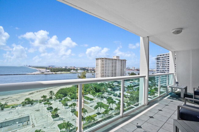 Foto del edificio - 2100 S Ocean Ln