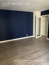 Building Photo - 1203 Kings Rd