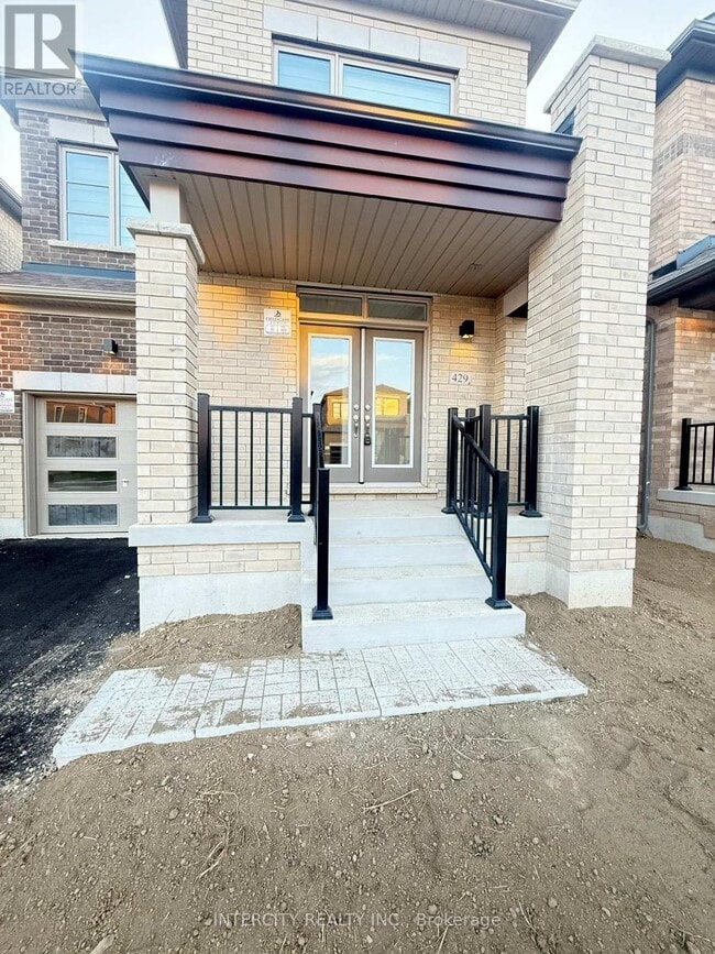 Building Photo - 429 Kennedy Cir W