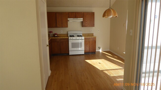 Foto del edificio - 3822 Newcomen Dr