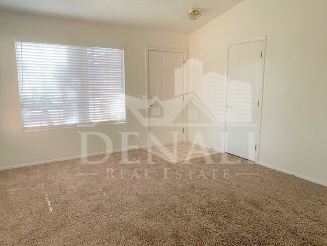 Foto del edificio - 16001 N 50th Ave