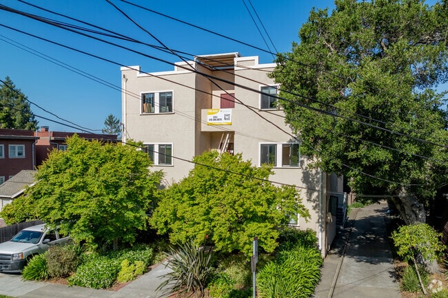 Building - 2620 Hillegass Ave. Apartments