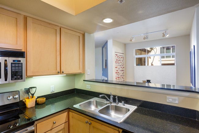 Building Photo - 2400 Fifth Ave