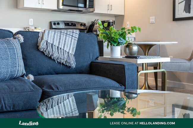 Foto del edificio - 2280 Oddie Blvd