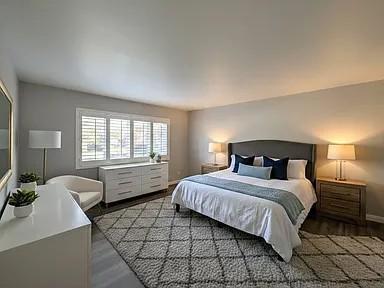 Foto del edificio - 345 N Melrose Dr