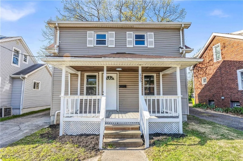 Primary Photo - 135 W Bagley Rd