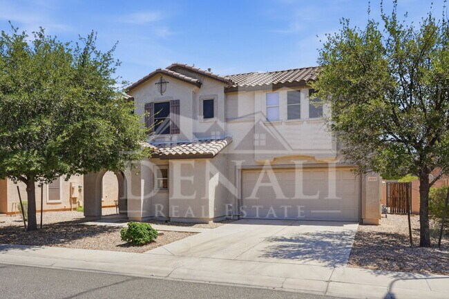 Foto del edificio - 4923 N 108th Dr