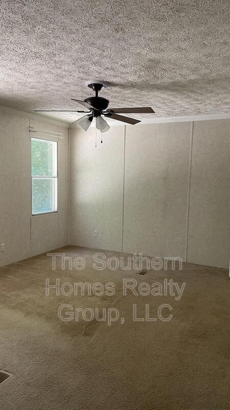 Building Photo - 180 Co Rd 408
