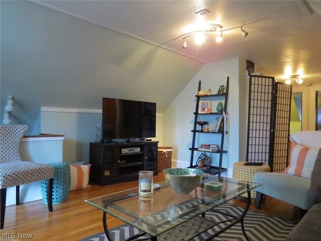Foto del edificio - 13834 Clifton Blvd