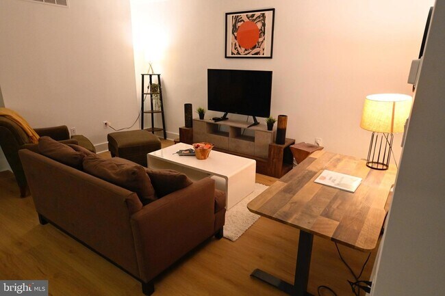 Foto del edificio - 1230 Penn St NE