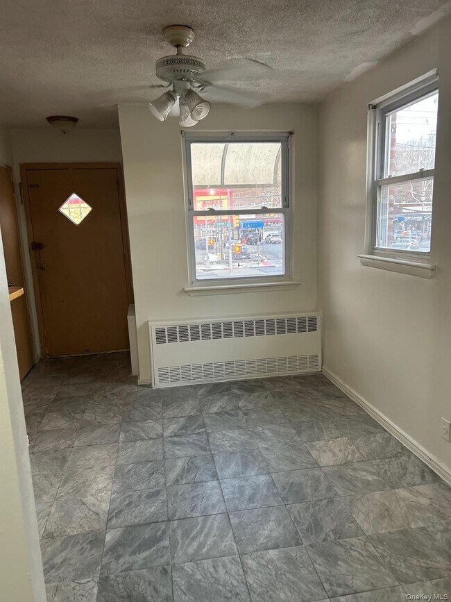 Foto del edificio - 9801 Seaview Ave