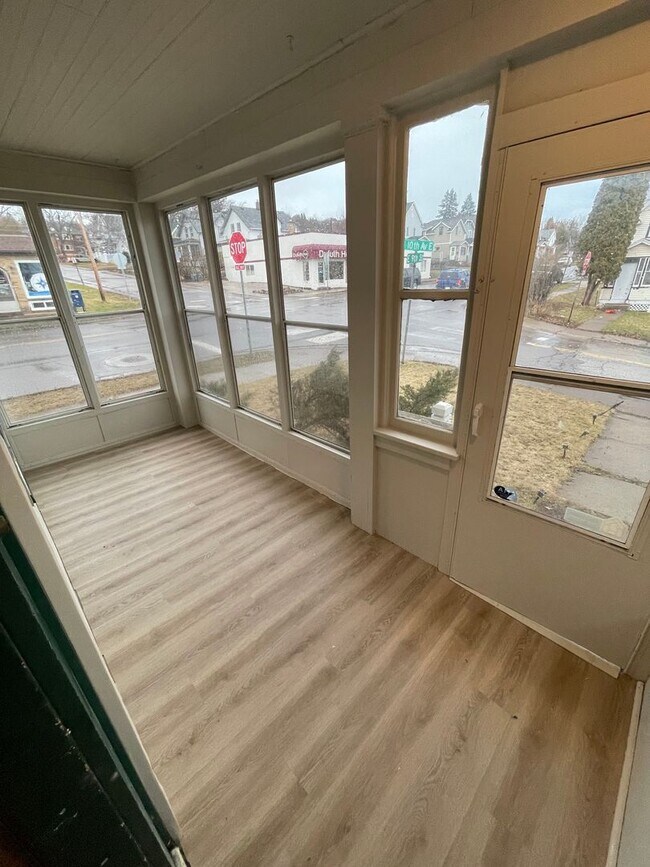 Foto del edificio - AVAILABLE Immediately! - Gorgeous 3 Bedroom 1 Bath Single Family Home!