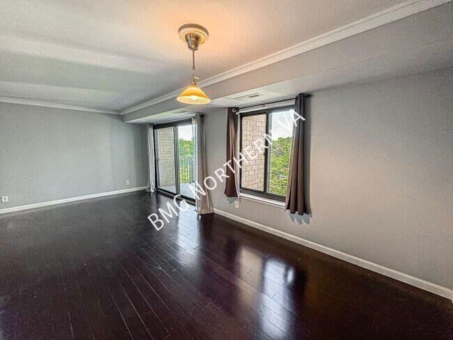 Foto del edificio - 3100 S Manchester St