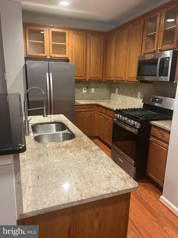 Foto del edificio - 12143 Open View Ln