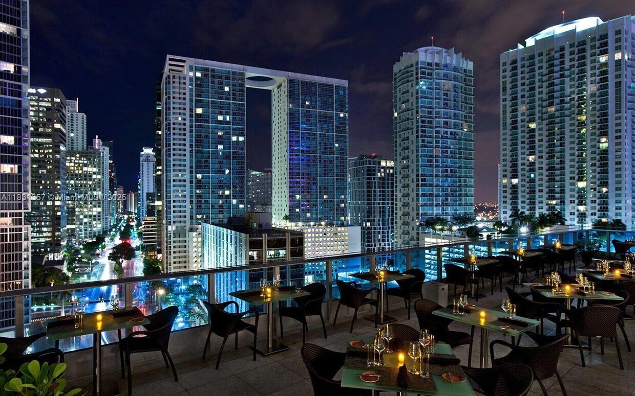 Foto principal - 485 Brickell Ave