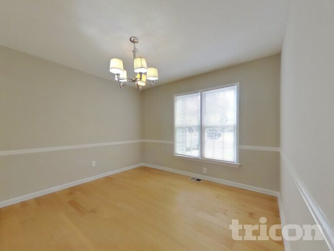 Building Photo - 5017 Sandyhook Ct NW