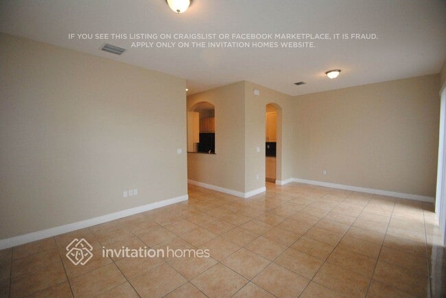 Building Photo - 6990 Julia Gardens Dr