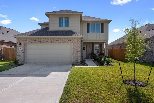 Building Photo - 3222 Explorer Dr