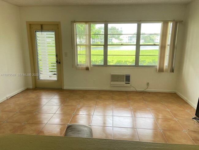 Foto del edificio - 8 Fanshaw A