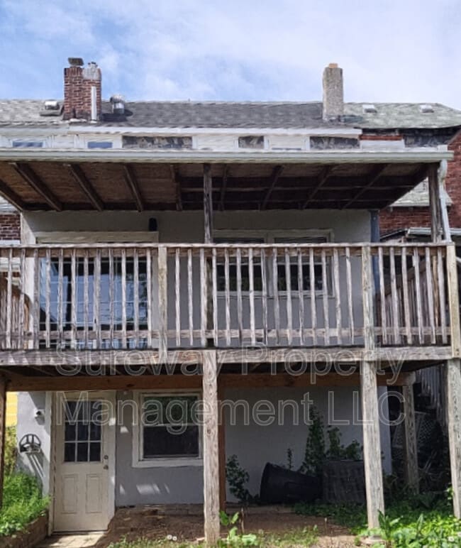 Building Photo - 1131 Sterling Ave