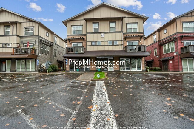 Foto del edificio - NEW PHOTOS! Modern Comfort Meets Small-Tow...