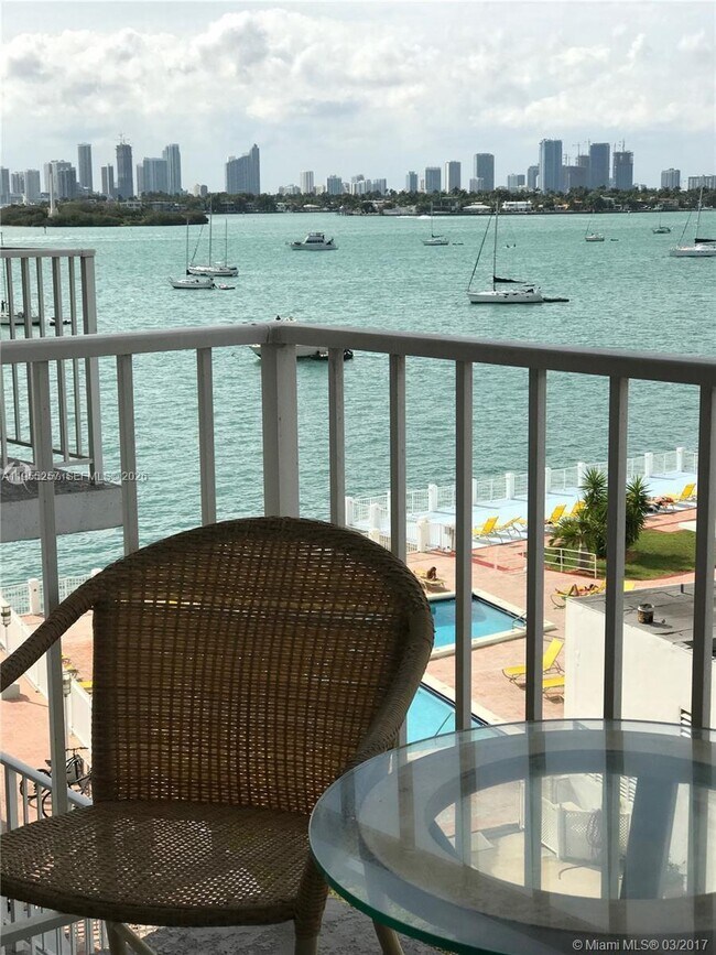 Foto del edificio - 1228 West Ave