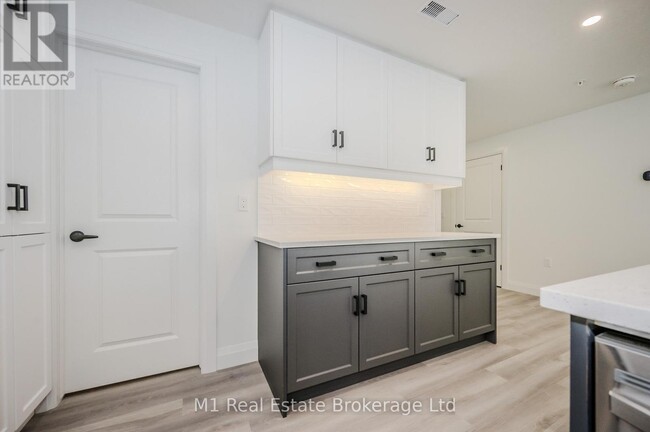 Building Photo - 99B Farley Rd