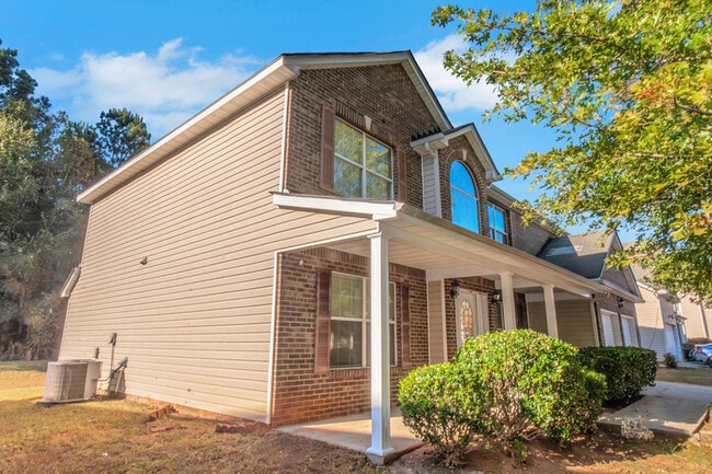 Foto del edificio - 65 Oak Manor Dr