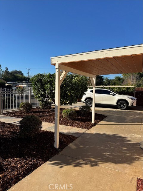 Foto del edificio - 22445 Dolorosa St