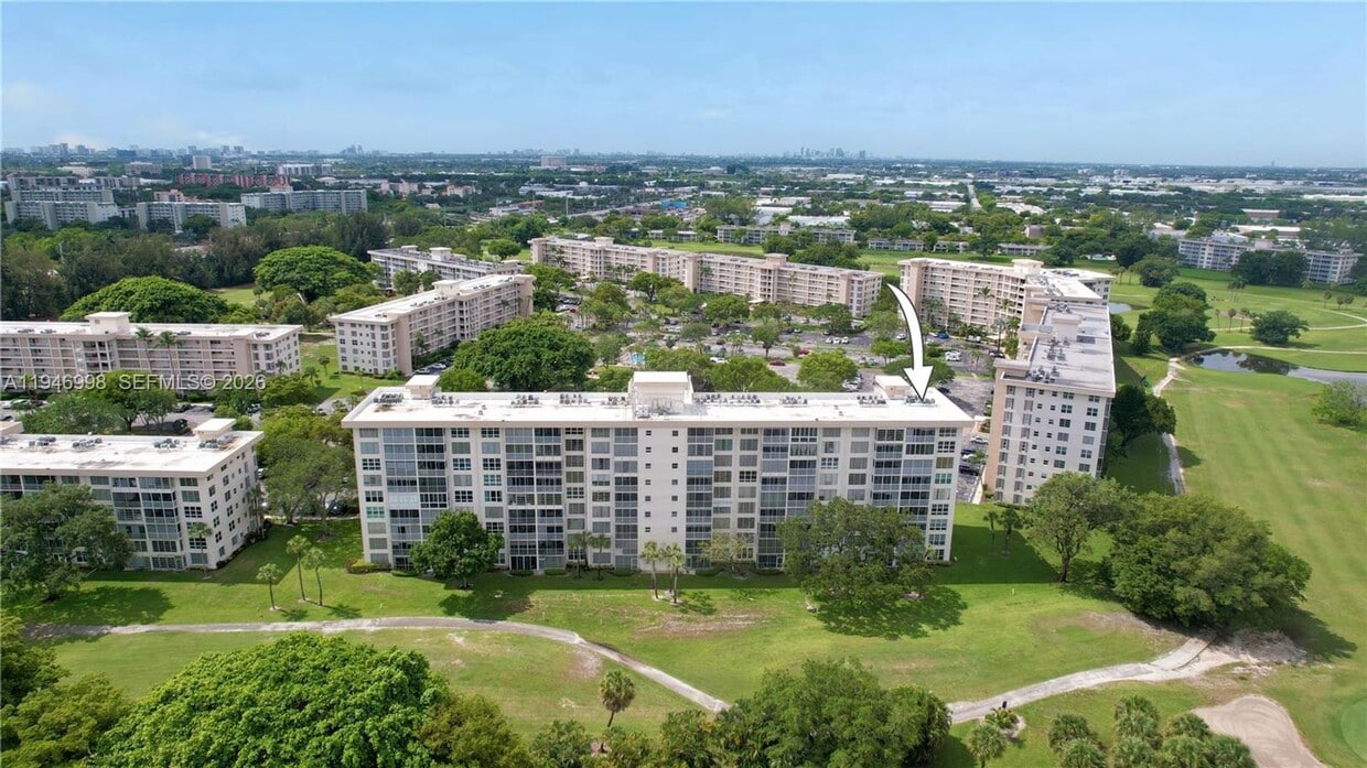 Photo - 2661 S COURSE DR #510 POMPANO BEACH, FL 33069