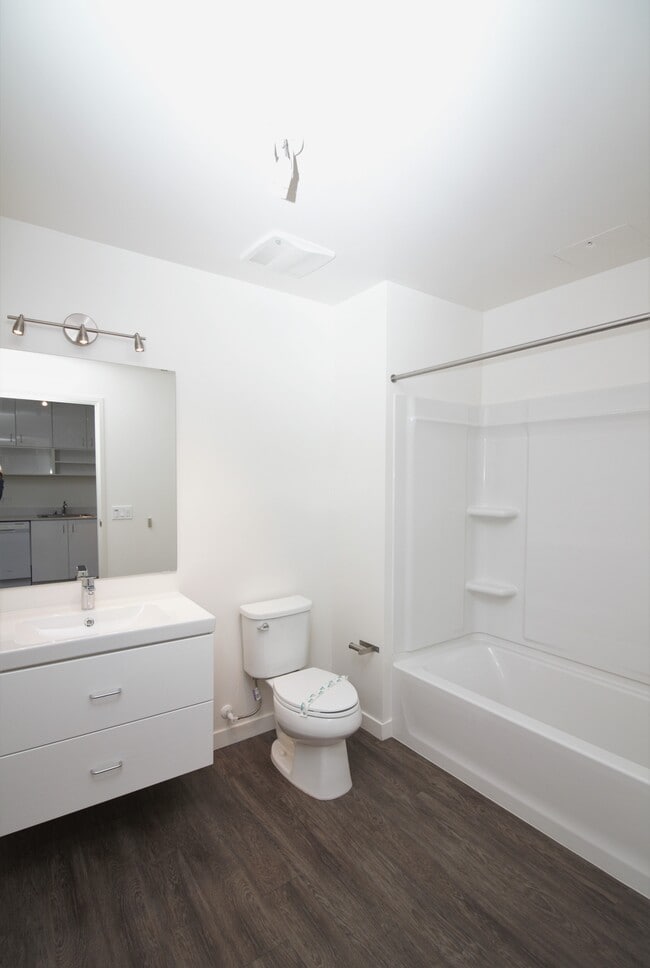 Loft Restroom - Ice House Midtown