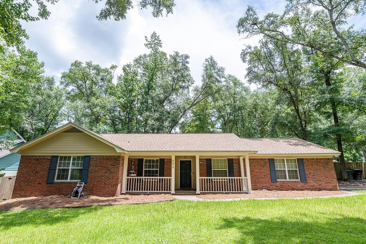 Primary Photo - 4679 Inisheer Dr