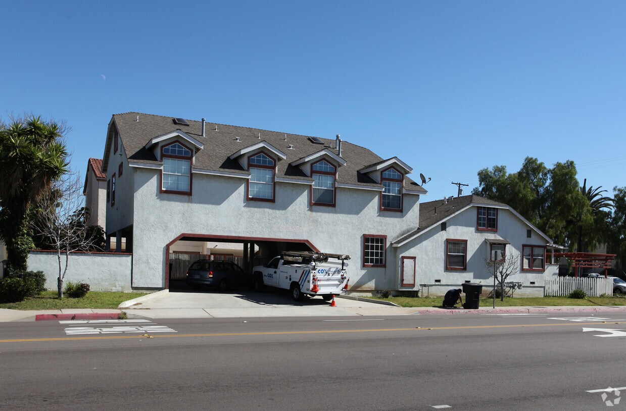 Primary Photo - 399 4th Ave