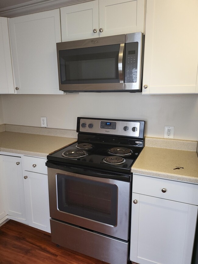 Building Photo - 110 E South St