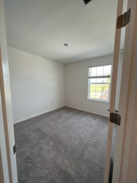 Foto del edificio - 32186 Pond Apple Bnd